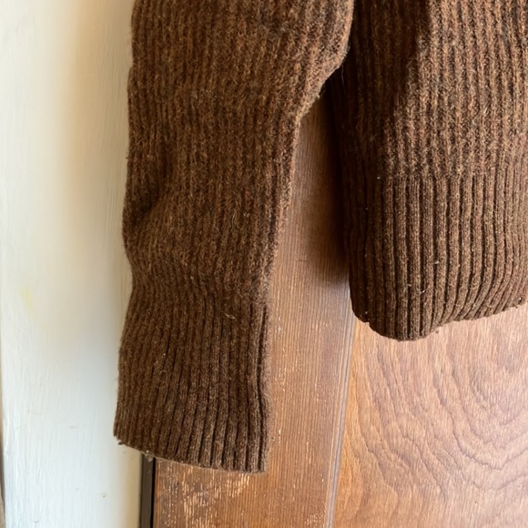 banana republic sweater - Picture 3 of 4